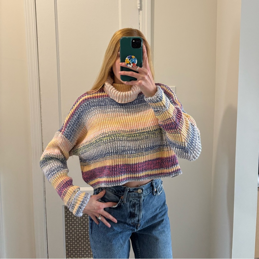 Forever 21 colorful mock neck boho cropped sweater size small